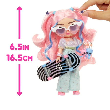 LOL Surprise Tweens Fashion Doll Flora Moon with 10+ Surprises, Multicolor, Ages 4+