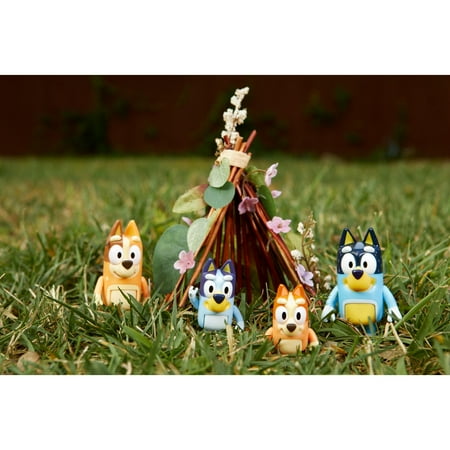 Bluey Family Figure 4-Pack, with Mum Dad Bingo Bluey, Ages 3+, Toddler Toys