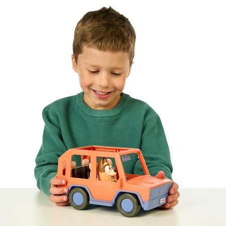 Bluey Heeler Family Road Trip 4WD Car Play Vehicle, Includes Chilli Fits 4 Bluey Figures , Ages 3+