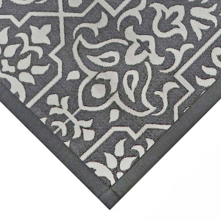 Better Homes & Gardens Polypropylene Gray Jacquard 20" x 34" Indoor Kitchen Rug