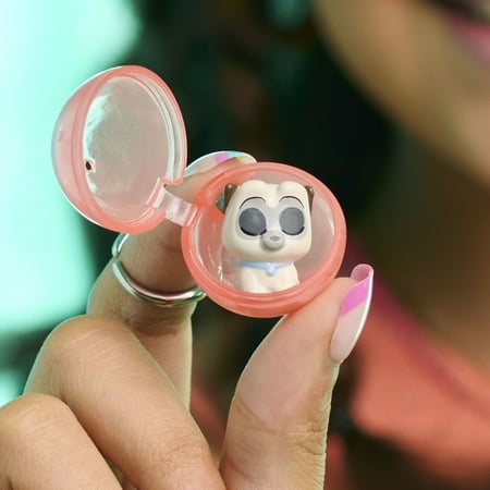 Disney Doorables Squish?Alots Series 3 Figures, Surprise Figure Included, 5 Mystery Figures Included, Ages 5 and Up Kids Toys for Ages