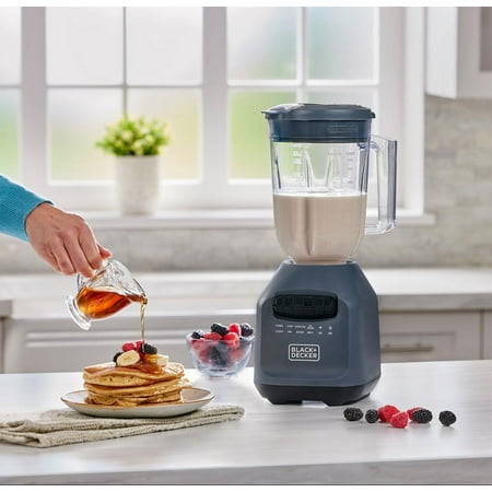Black & Decker Ice Crush Blender with 56 Ounce (7 Cup) PerfectPour Plastic Jar, Powerful 6-Tip Stainless Steel Blade, 8-Speeds Plus Pulse, 750 Peak Watts of Power, BL2209PB