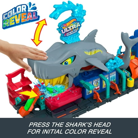 Hot Wheels City Ultra Shark Car Wash with Color Reveal Toy Car in 1:64 Scale, Ages 3-8, 8.34 in