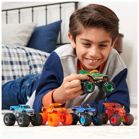 Monster Jam, Official Megalodon Monster Truck, Die-Cast Vehicle, 1:64 Scale, Kids Toys for Boys Ages 3 and up, Blue