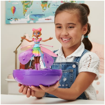 Hatchimals Crystal Flyers Rainbow Glitter Idol Flying Toy with Lights