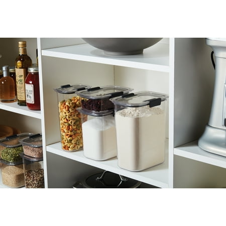 Rubbermaid Brilliance Pantry Airtight Food Storage Container, BPA-free Plastic, 16 Cup, Clear, 160cm|62.99" (10-11 years), 16 Cup