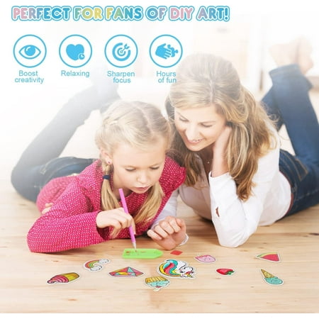 HOLARAY 15Pcs Gem Art and Crafts Kits for Kids,5D Diamond Art Painting Keychains Kits for Kids Ages 6-12