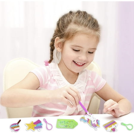 HOLARAY 15Pcs Gem Art and Crafts Kits for Kids,5D Diamond Art Painting Keychains Kits for Kids Ages 6-12