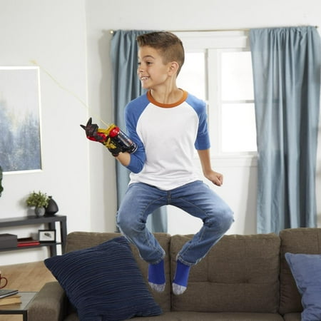 Marvel Spider-Man Super Web Slinger Role-Play with Fluid, Shoots Webs or Water, Costume Accessory