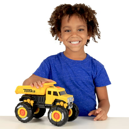 Tonka - The CLAW - Dump Truck - Lights and Sounds - Expandable Wheels