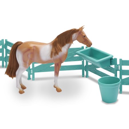 American Plastic Toys Horse Stable with Water Pail and Feeding Trough