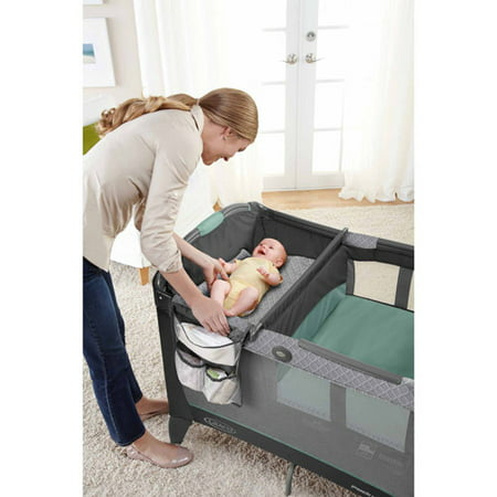 Graco Pack 'n Play Change 'n Carry Playard with Bassinet, ManorManor,